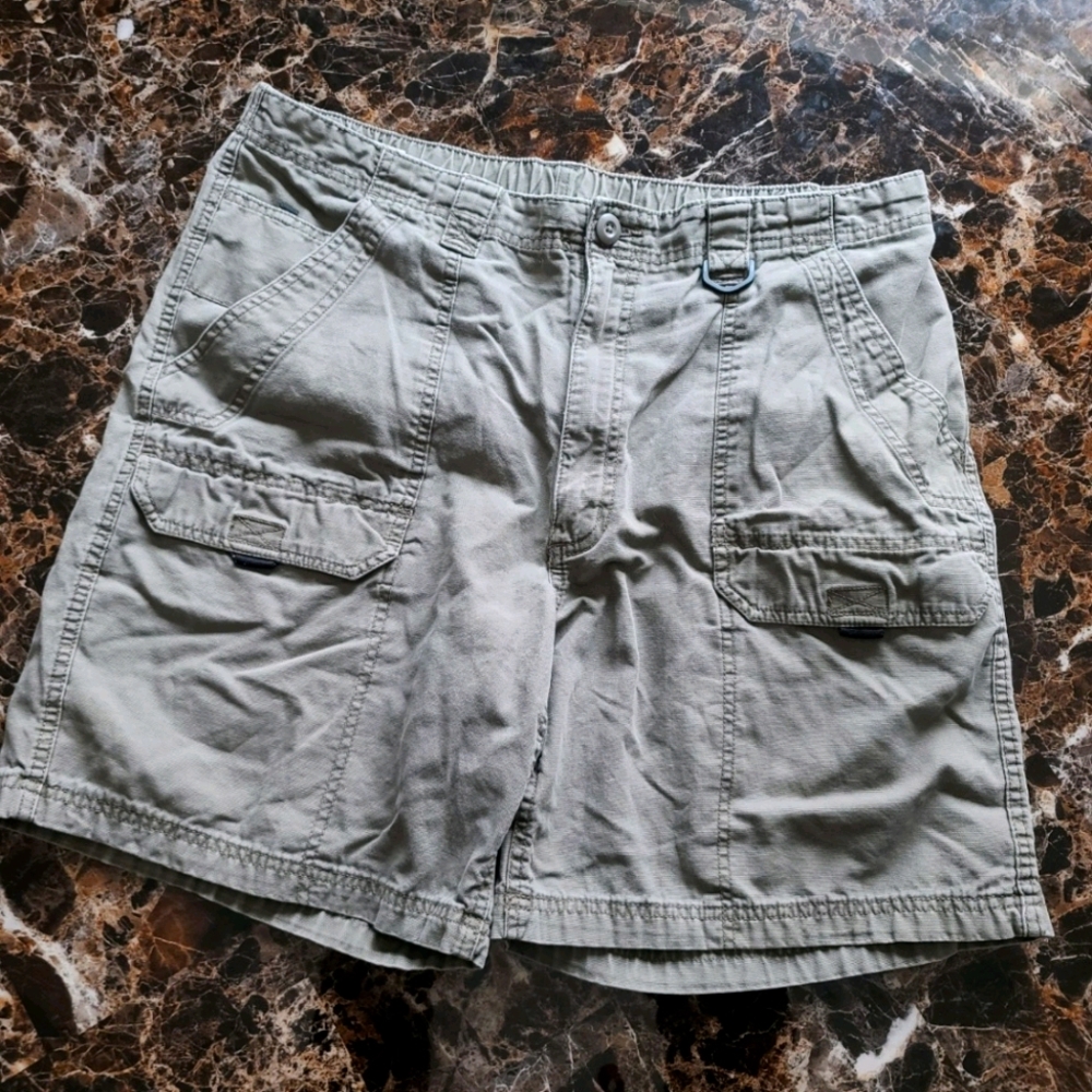 Wrangler Cargo shorts "dark green"